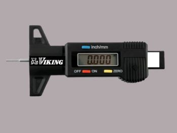 Digital depth gauge